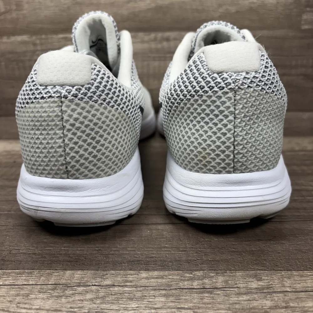 Nike Revolution 3 White Gray Womens US Size 9 EUR 40.5 819303-100 Running Shoes